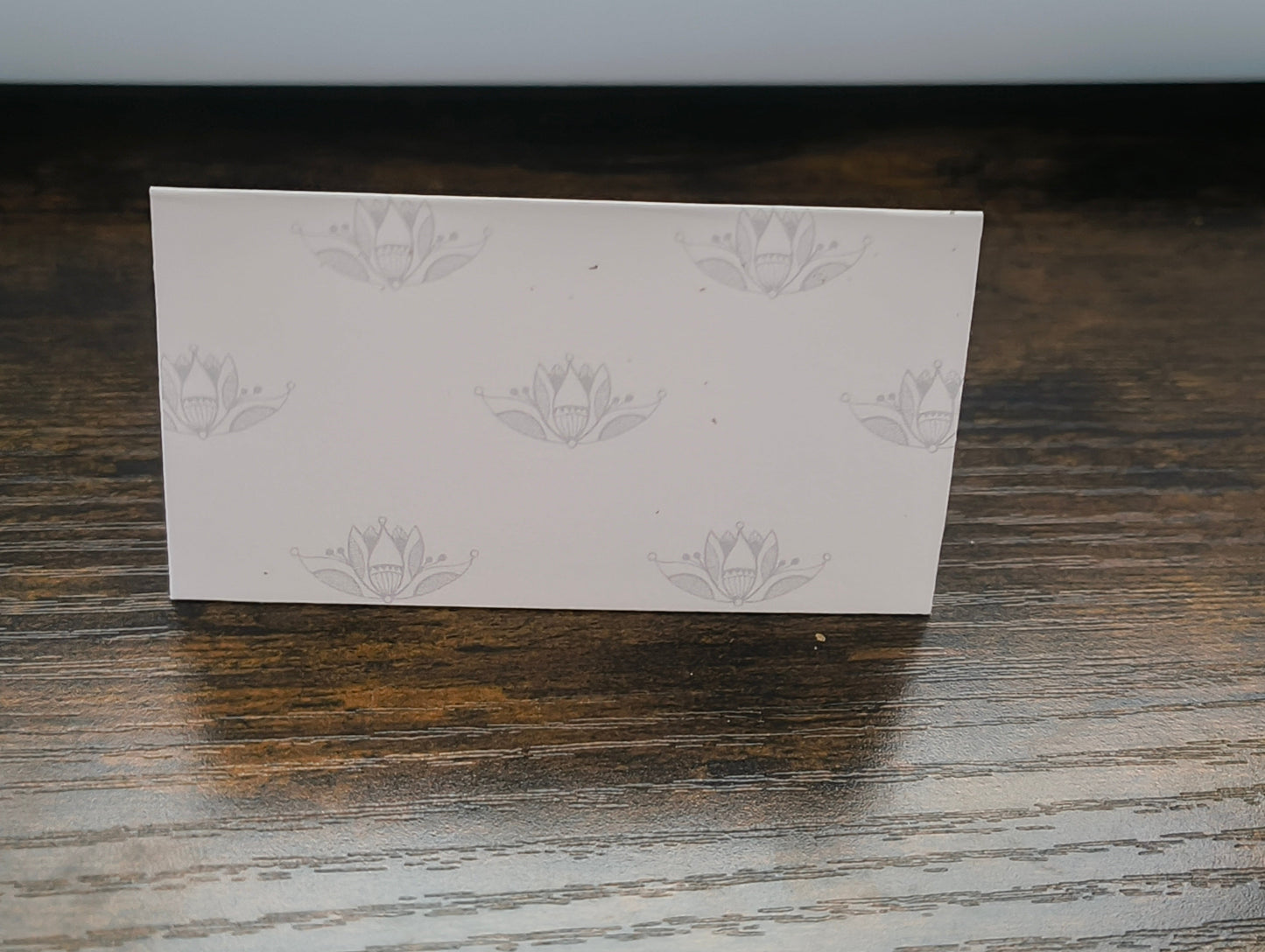 Folded Place Cards | Indian Wedding | Mint Beige | Seating Arrangement | Paisley Design | Elegant | Personalized Names | Guest Name Cards